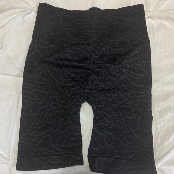 Gymshark Black Athletic Shorts - Picture 2 of 2